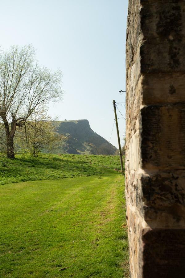 Holyrood Park City Centre Apartment Edimburgo Exterior foto
